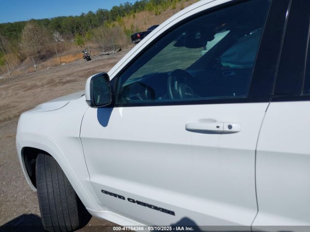 1C4RJFCG5JC305784 Jeep Grand Cherokee High Altitude 4x4