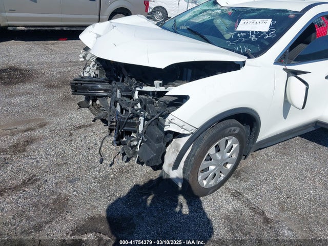 5N1AT2MV5JC773927 Nissan ROGUE S