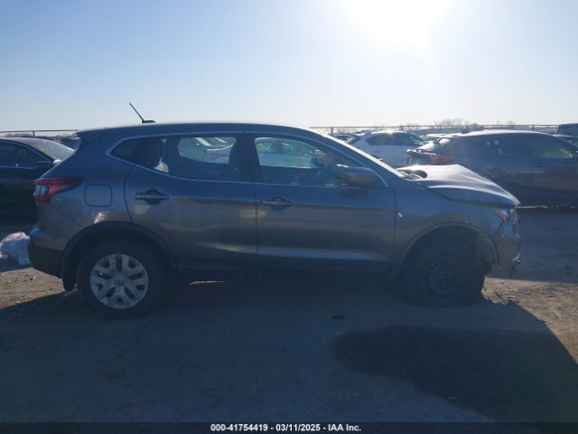 JN1BJ1CVXLW278962 Nissan Rogue Sport S Fwd Xtronic Cvt