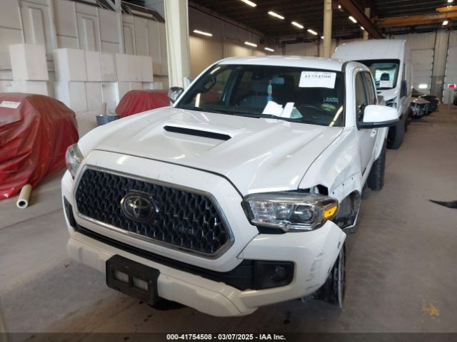 3TMCZ5AN0JM164924 Toyota Tacoma Trd Sport