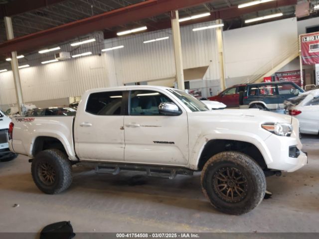 3TMCZ5AN0JM164924 Toyota Tacoma Trd Sport
