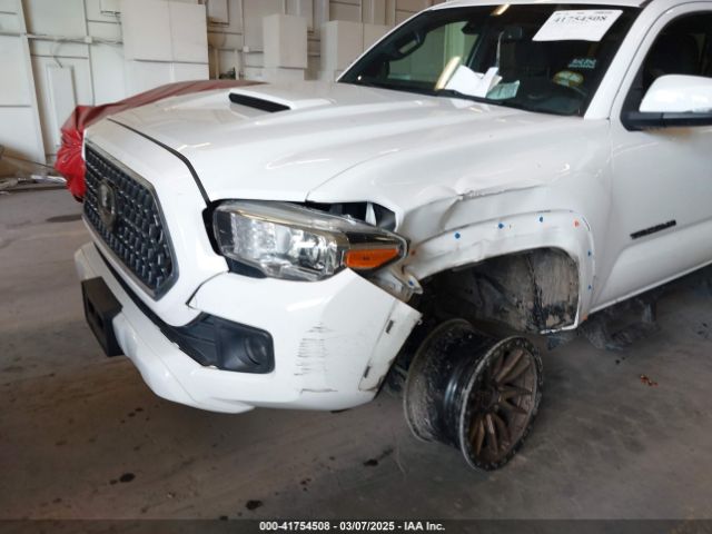 3TMCZ5AN0JM164924 Toyota Tacoma Trd Sport