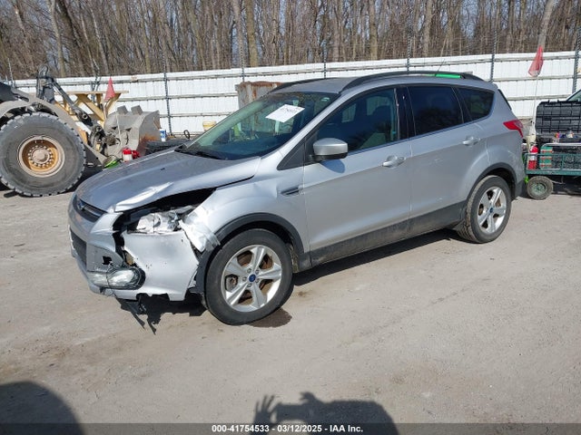 1FMCU9GXXGUA28718 Ford ESCAPE SE