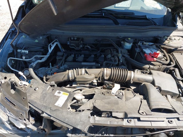 Honda Accord Touring 2018 1HGCV1F99JA100833 Image 10