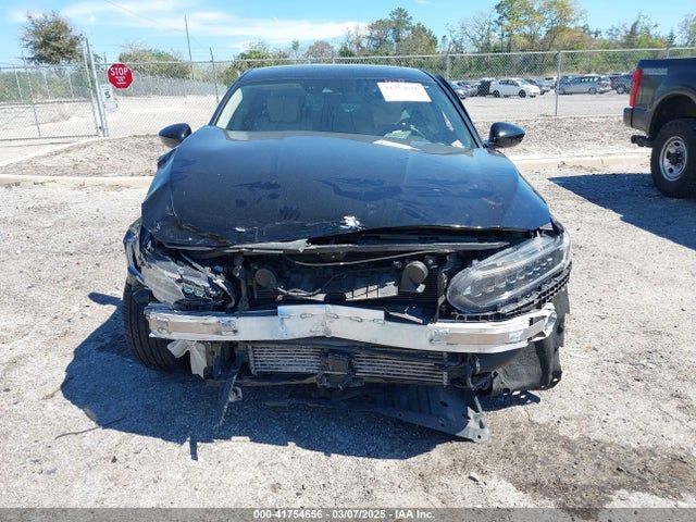 Honda Accord Touring 2018 1HGCV1F99JA100833 Image 11