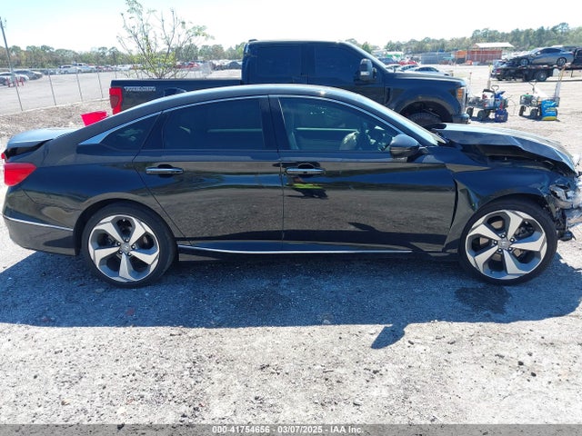 Honda Accord Touring 2018 1HGCV1F99JA100833 Image 12