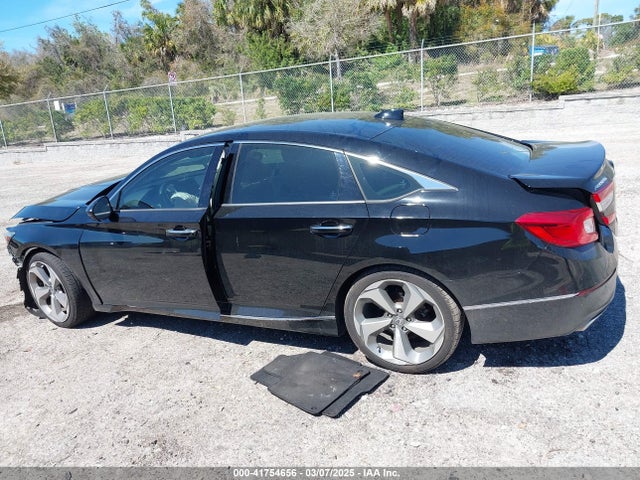 Honda Accord Touring 2018 1HGCV1F99JA100833 Image 13