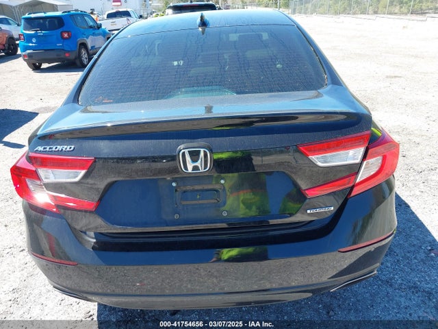 Honda Accord Touring 2018 1HGCV1F99JA100833 Image 15