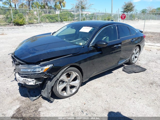 Honda Accord Touring 2018 1HGCV1F99JA100833 Image 2