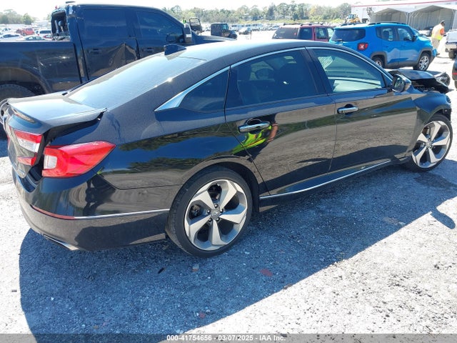 Honda Accord Touring 2018 1HGCV1F99JA100833 Image 4