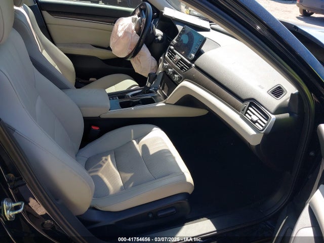 Honda Accord Touring 2018 1HGCV1F99JA100833 Image 5