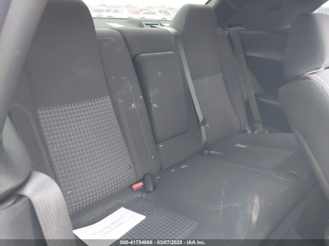 2C3CDZAG0MH635193 Dodge Challenger Sxt