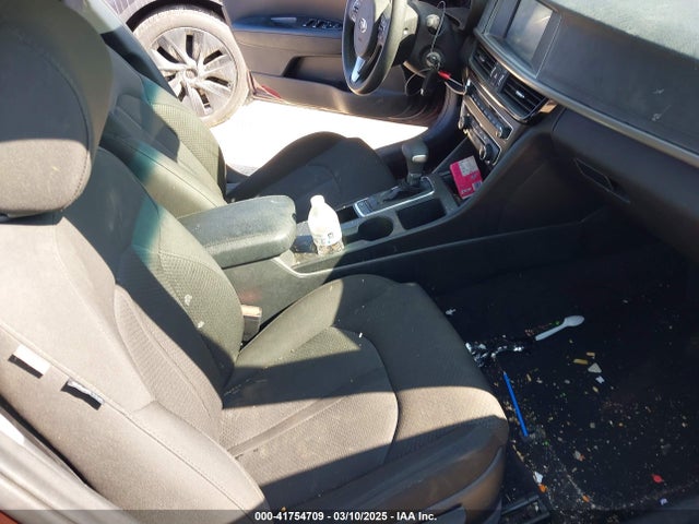 5XXGT4L32JG228231 KIA Optima Lx