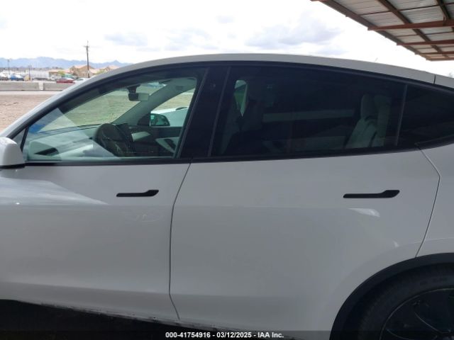 7SAYGDEF4NF449986 Tesla Model Y Performance Dual Motor All-wheel Drive