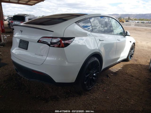 7SAYGDEF4NF449986 Tesla Model Y Performance Dual Motor All-wheel Drive