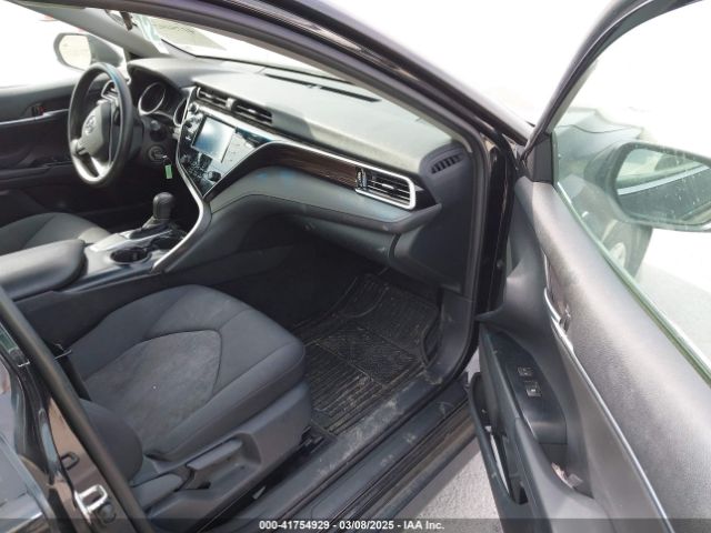 2018 TOYOTA CAMRY 4T1B11HK6JU036153 Photo 4