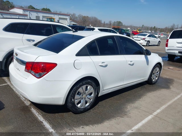 1G1PA5SH9E7216609 Chevrolet Cruze Ls Auto