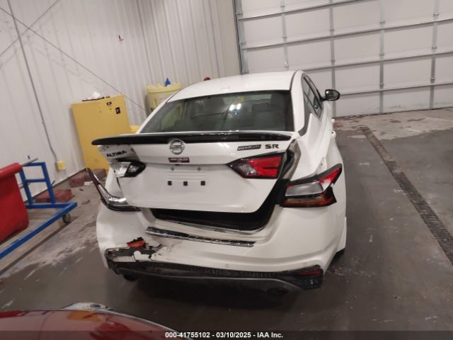 1N4BL4CV8NN344643 Nissan Altima Sr Fwd