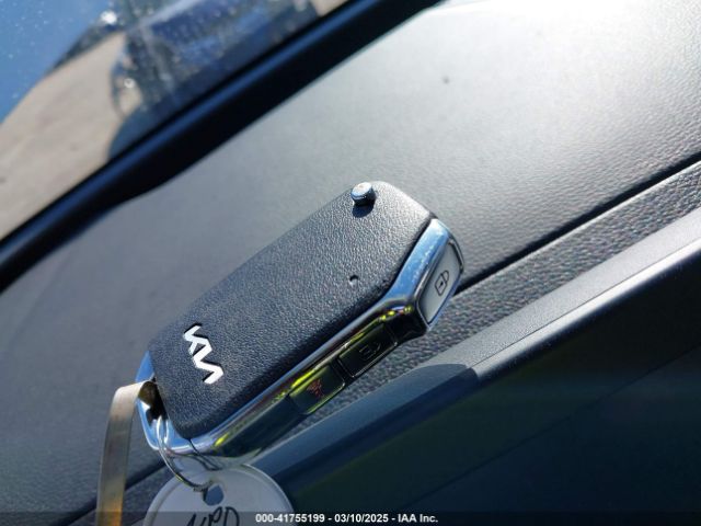 KNDPU3AF6P7048501 KIA Sportage Lx
