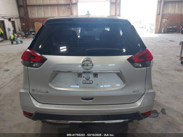 Nissan ROGUE S 2017 KNMAT2MV2HP534326 Image 16