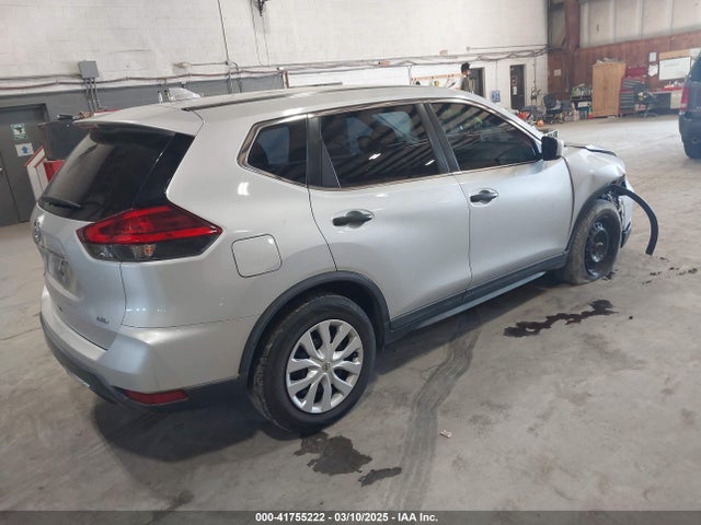 Nissan ROGUE S 2017 KNMAT2MV2HP534326 Image 4