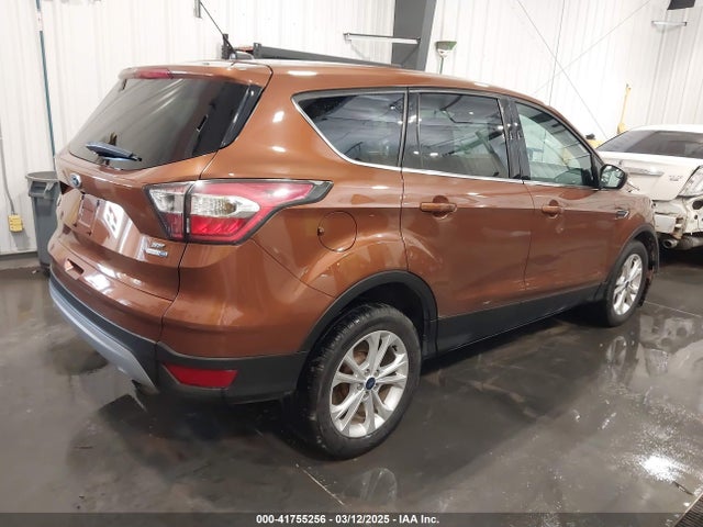 1FMCU9GD5HUA81706 Ford ESCAPE SE