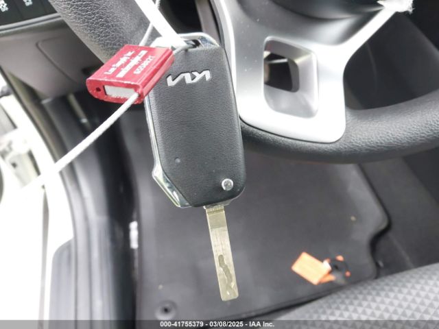 KNDJ23AU4R7230839 KIA SOUL LX