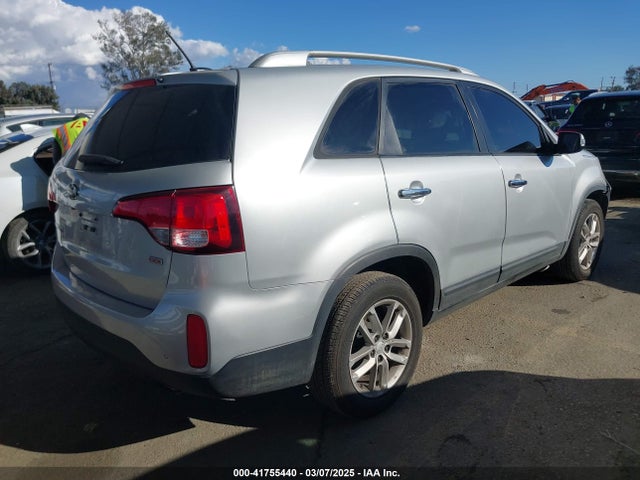 5XYKT3A65EG434405 KIA SORENTO LX