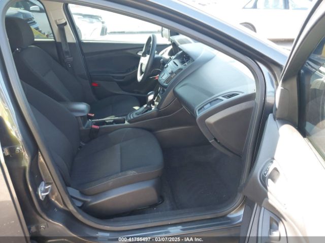 1FADP3FE6HL333451 Ford FOCUS SE