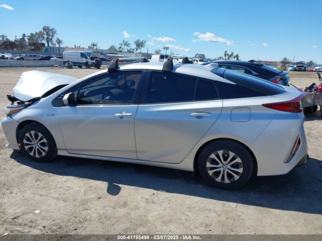 JTDKAMFP5M3179965 Toyota Prius Prime Le