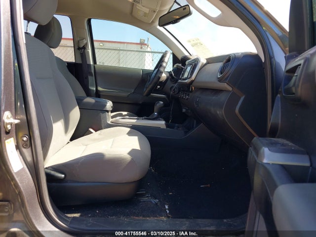 5TFCZ5AN0HX073818 Toyota Tacoma Sr5 V6