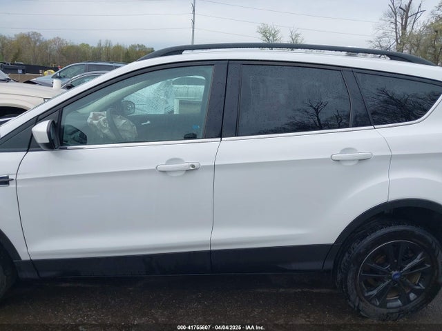 1FMCU9G91HUE78938 Ford ESCAPE SE