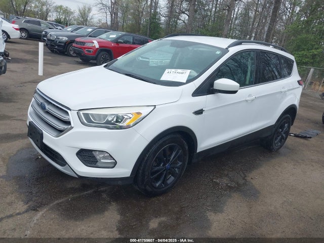 1FMCU9G91HUE78938 Ford ESCAPE SE