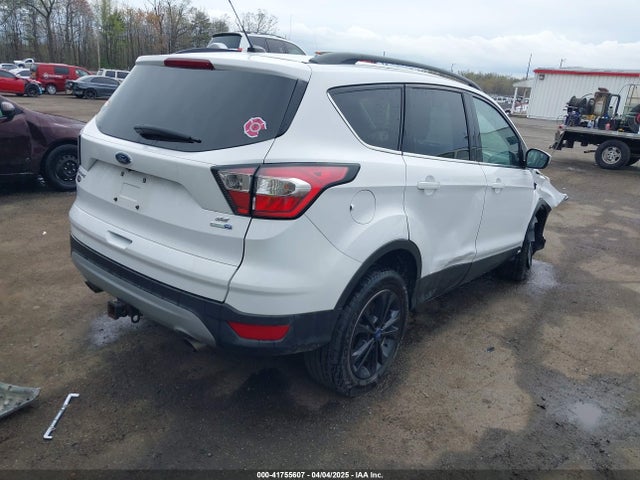 1FMCU9G91HUE78938 Ford ESCAPE SE