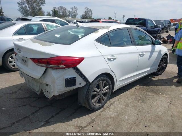 5NPD84LF2HH154340 Hyundai Elantra