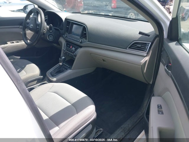 5NPD84LF2HH154340 Hyundai Elantra