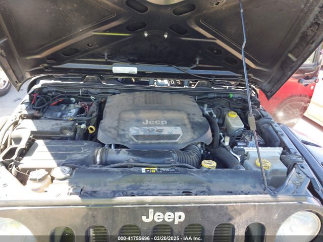 1C4BJWDG8HL512762 Jeep Wrangler Unlimited Sport