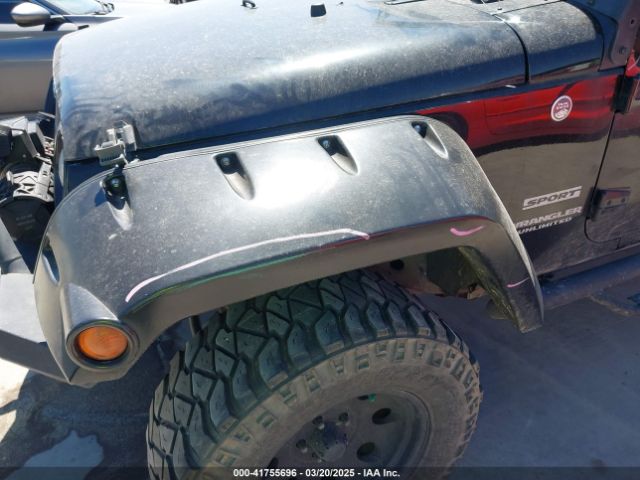 1C4BJWDG8HL512762 Jeep Wrangler Unlimited Sport