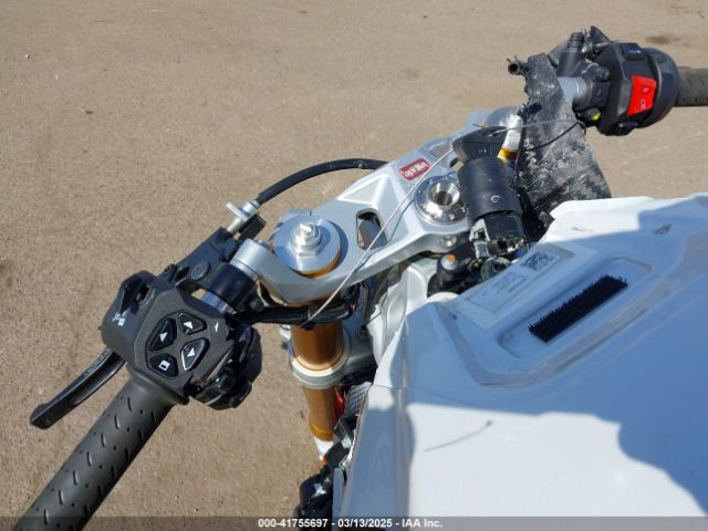 2024 APRILIA RS ZD4KSUR09RS000193 Photo 6
