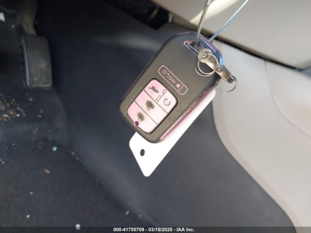 5FNYF5H19KB030890 Honda PILOT LX