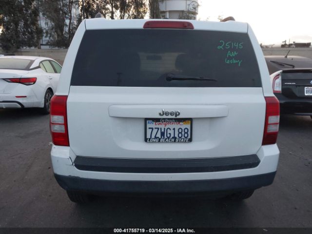 1C4NJPBB0GD677417 Jeep Patriot Sport