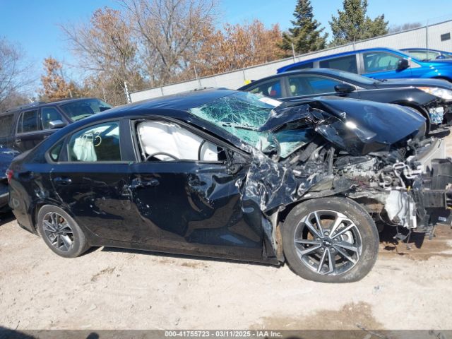 3KPF24AD0PE569770 KIA Forte Lxs