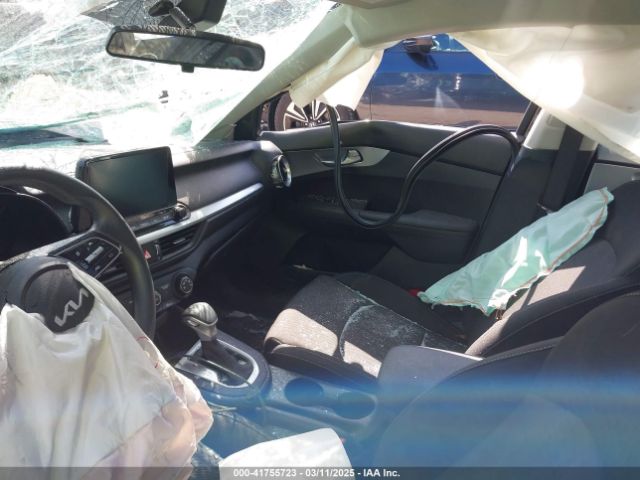 3KPF24AD0PE569770 KIA Forte Lxs