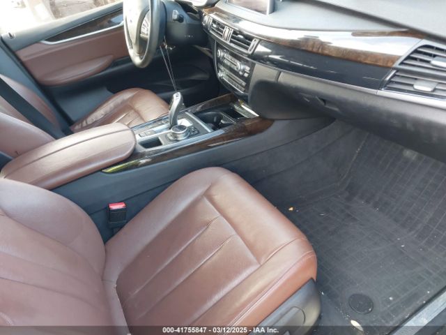 5UXKS4C5XE0J95127 BMW X5 Xdrive35d