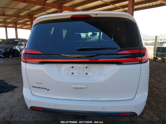 Chrysler Pacifica Touring L 2024 2C4RC1BG0RR117000 Image 17
