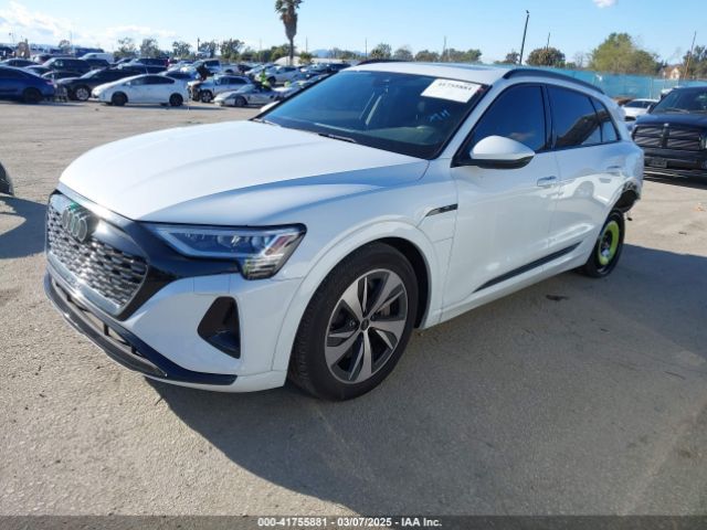 WA14AAGE7RB020683 Audi Q8 E-tron Premium Quattro