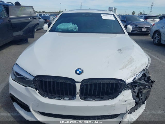WBAJE5C55KWW18387 BMW 540I