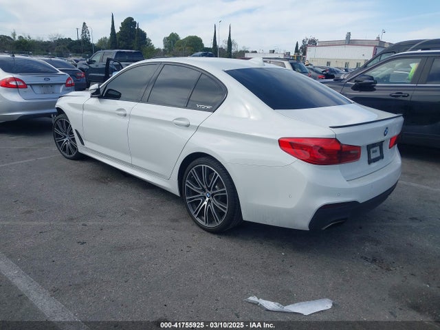 WBAJE5C55KWW18387 BMW 540I