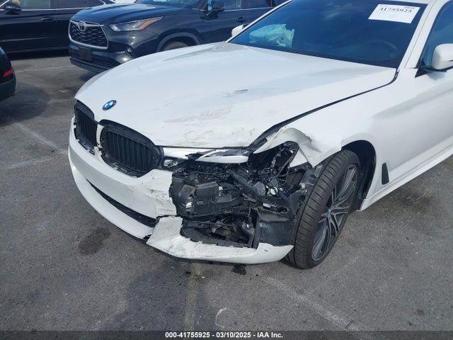 WBAJE5C55KWW18387 BMW 540I