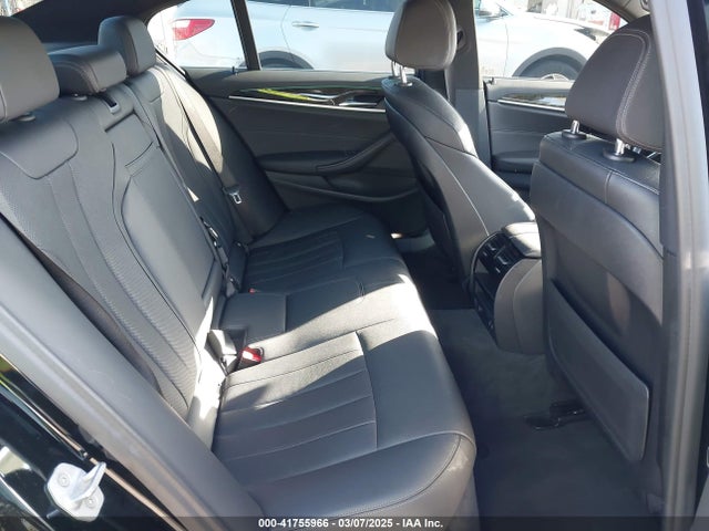 WBA53BH05MWX01307 BMW 530I